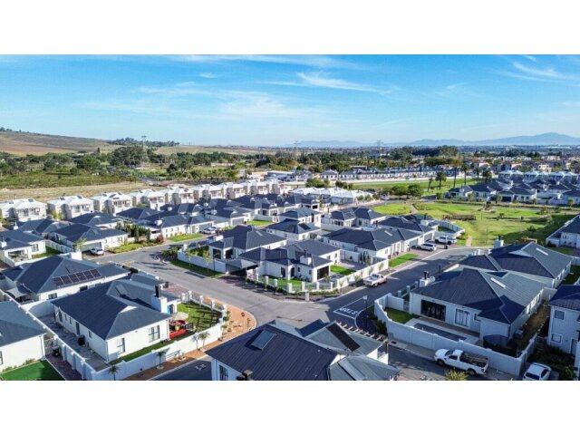  50  Schoongezicht Laan, Brackenfell South, Brackenfell 